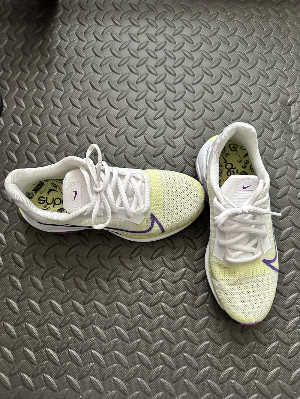 🤩LIKE NEW 🤩 Nike Women’s White & Light Yellow ZoomX Superrep with Purple Swoosh